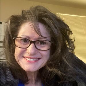 Meet your Posher, Connie